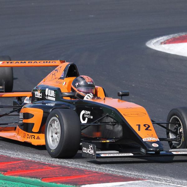 Formula X, nel weekend l’eugubino Mariani torna in pista al Mugello