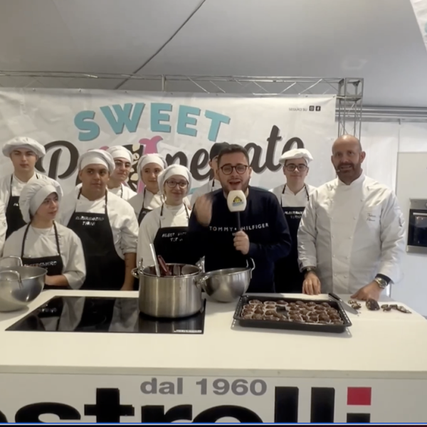 Grande successo per Sweet Pampepato: il dolce protagonista anche su Cusano Italia Tv