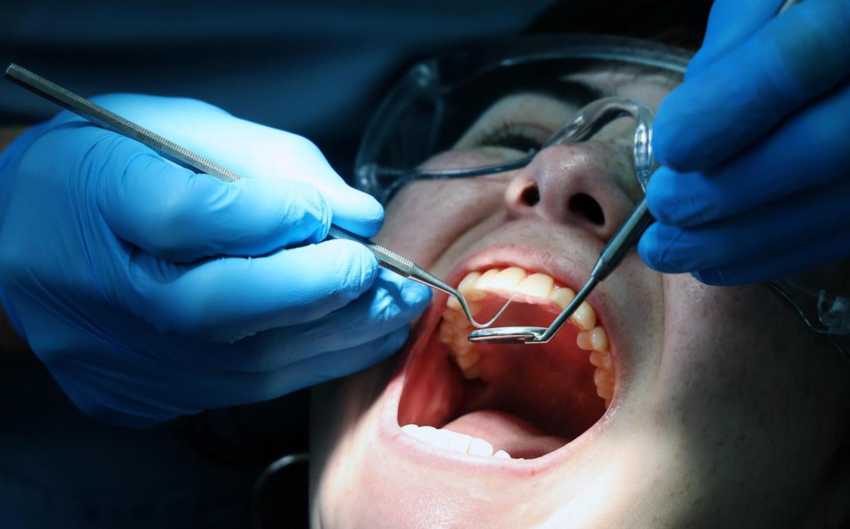 Petrignano di Assisi, 25enne colta da malore dal dentista: gravi le condizioni