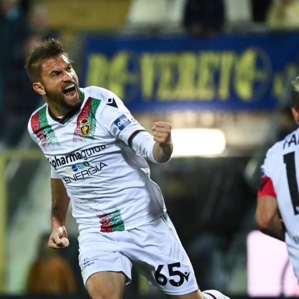 Live / Ternana-Modena 0-0, triplice fischio, termina il match, Iannarilli salva le Fere, i canarini hanno sprecato troppe occasioni