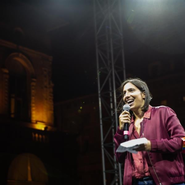 Elly Schlein inizia da Perugia per la raccolta firme contro l’autonomia differenziata