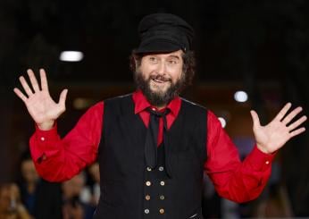 Vinicio Capossela in concerto a Perugia con il nuovo tour “Conciati per le feste”