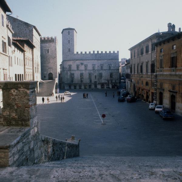 Todi: si riaccendono le luci alla Torre dei Priori. Terminati i lavori di restauro