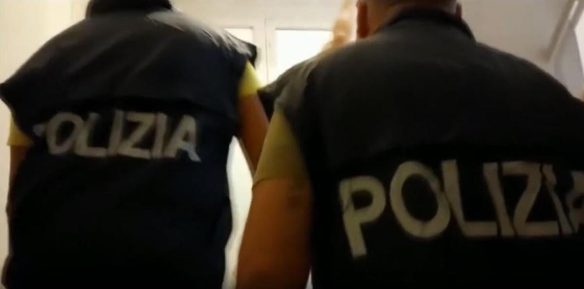 Blitz antidroga a Terni, quattro arresti e mezzo chilo di stupefacenti sequestrati