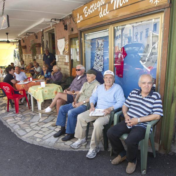 Zone terremotate, Flat Tax per i pensionati: l’iniziativa che punta alla rinascita del Centro Italia