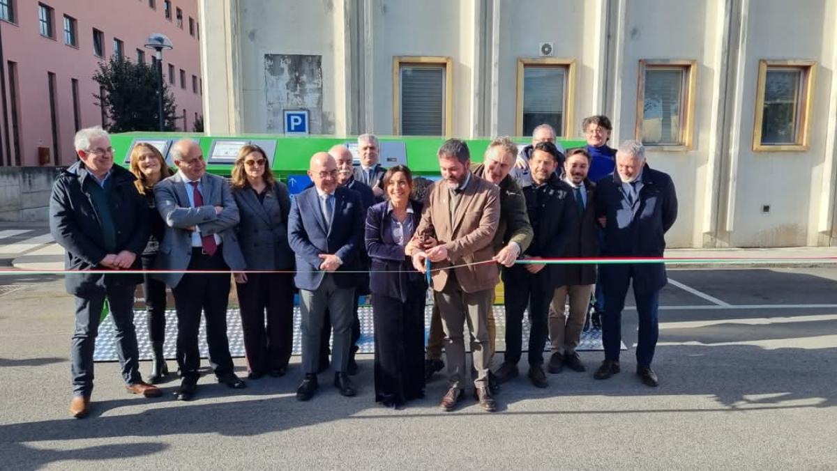 Raccolta dei rifiuti, ecco le isole turistiche in otto comuni gestiti da Asm