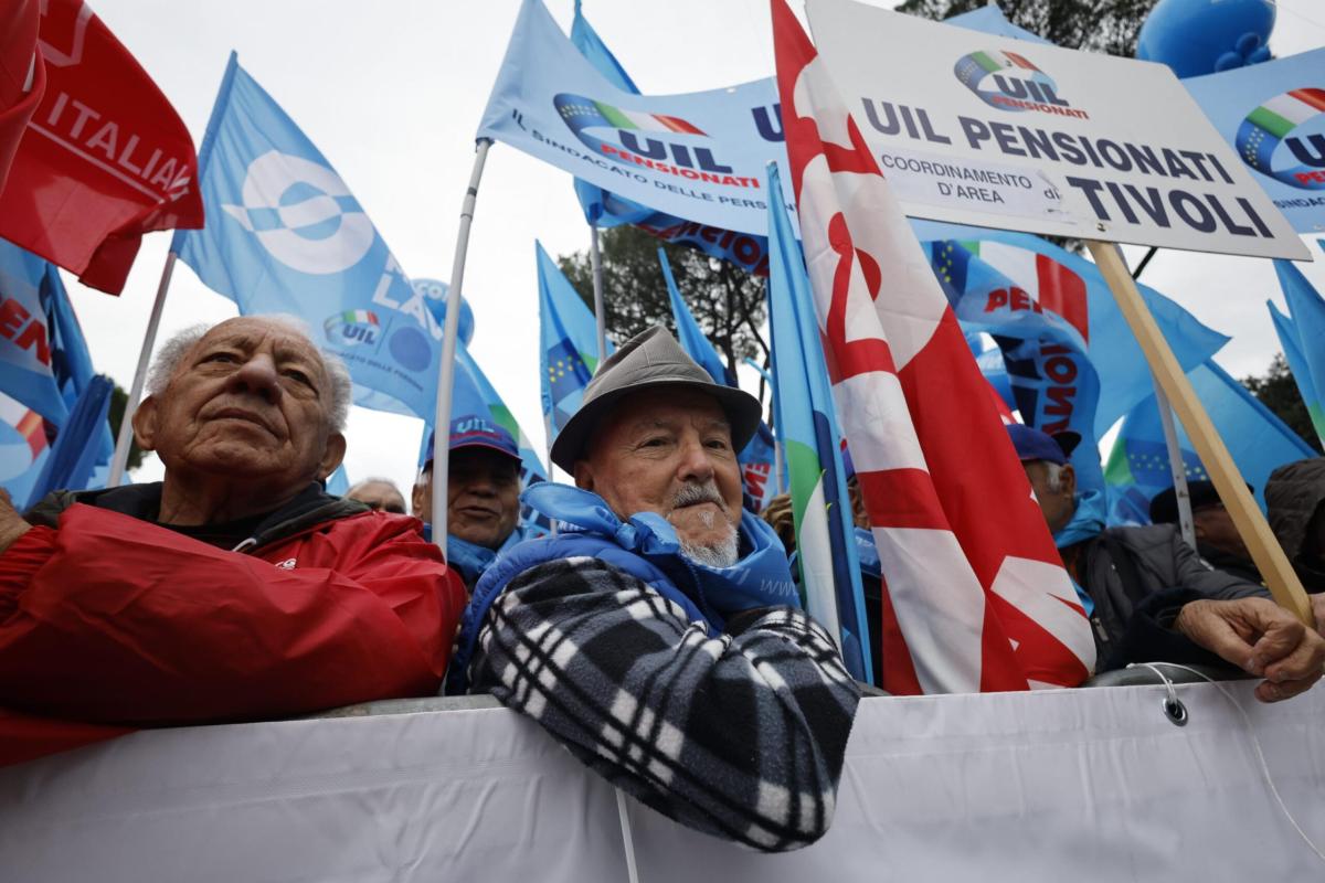 Terni, sciopero CGIL e UIL: in migliaia in piazza per la manifestazione regionale del 29 novembre