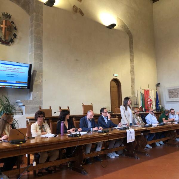 Qualità del lavoro e dei servizi alla persona: presentata la legge regionale a Città di Castello