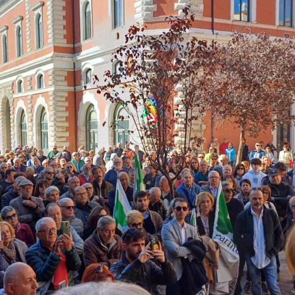 Toh, riecco la piazza. Il presidente PD Bonaccini a Terni a sostegno di Stefania Proietti