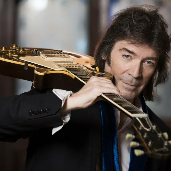 Steve Hackett a Spoleto il 1 giugno per raccontare i Genesis