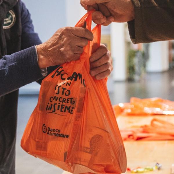 Colletta Alimentare, in Umbria coinvolti quasi 300 supermercati