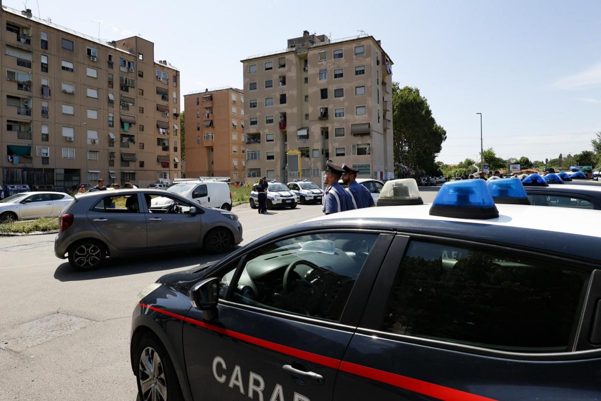 Degrado e Criminalità a Fontivegge: condominio abbandonato sede di spacciatori e malviventi