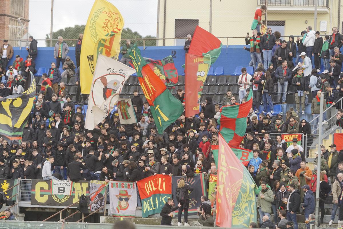 Ternana, esodo di massa dei tifosi per il derby con il Gubbio