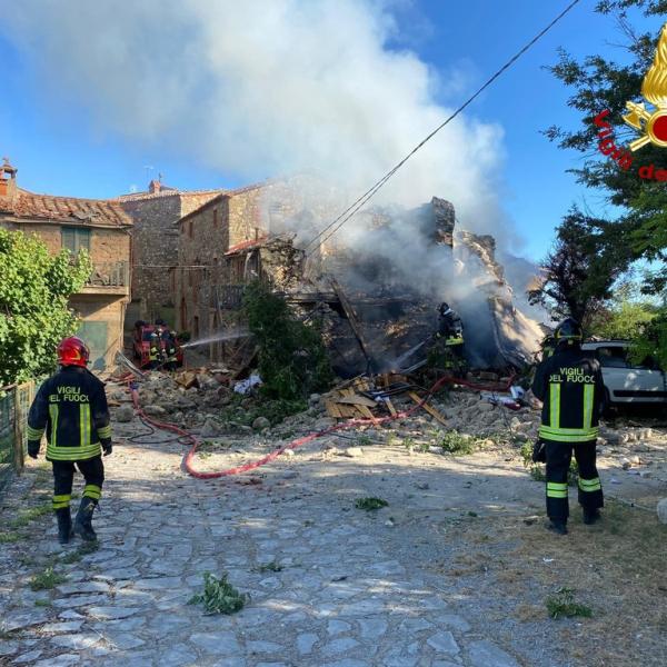 Esplode palazzina vicino Orvieto: ferita una donna di 75 anni