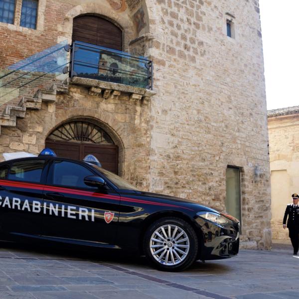 Furto a San Gemini, raggirano un’anziana e scappano con la borsa: denunciati