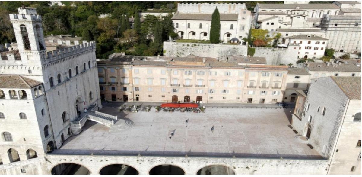 Forza Italia polemizza con la ex assessore all’urbanistica Alessia Tasso sulla situazione di Piazza Grande