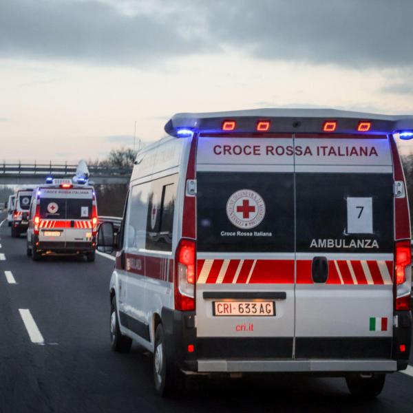 Perugia, tragico scontro frontale a Bagnaia: un morto e un ferito