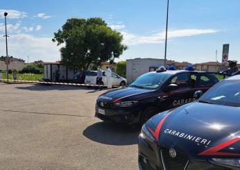 Bambina abbandonata in auto a Foligno, denunciata la madre di 48 anni