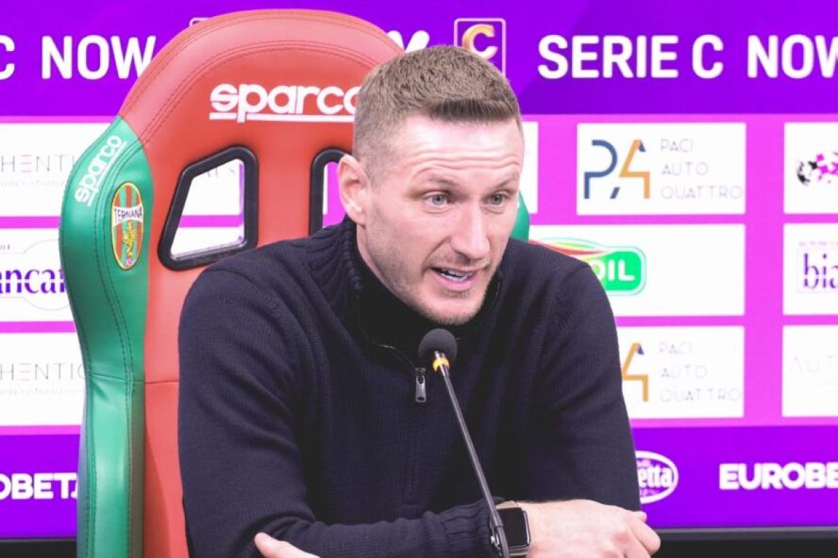 Ternana, mister Abate: “Con il Gubbio sarà una gara molto fisica”