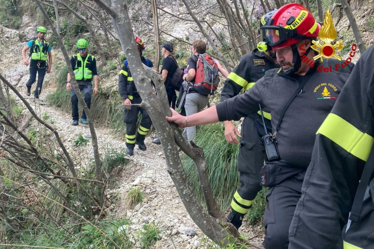 Domato incendio a Orvieto, recuperato escursionista a Norcia: oggi due interventi di soccorso aereo in Umbria