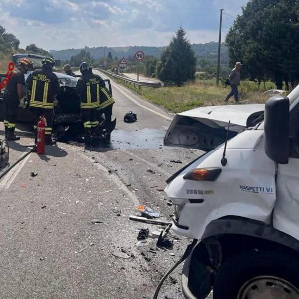 Gubbio, grave incidente sulla Pian d’Assino: donna trasportata in elisoccorso