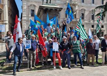 Contro la privatizzazione delle Poste sindacati in piazza a Perugia