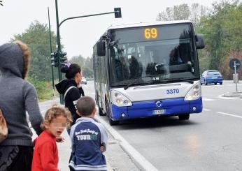 Autista di bus rifiuta di eseguire manovra violando codice della strada. Il giudice gli dà ragione