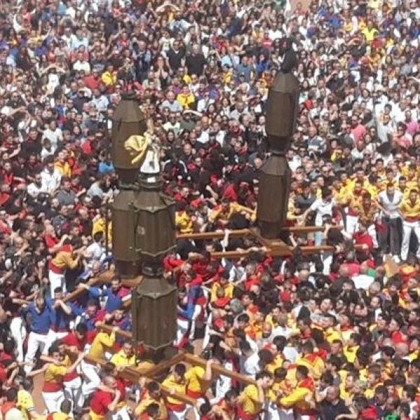 Il 19 maggio si terrà a Gubbio la Festa dei Ceri Mezzani. La Festa dei Ceri a Jessup negli Stati Uniti e la leggendaria Festa sul Col di Lana durante la Grande Guerra