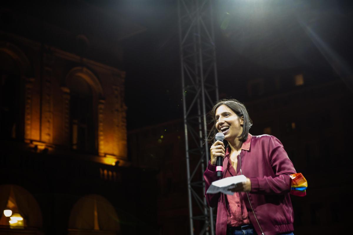 Elly Schlein inizia da Perugia per la raccolta firme contro l’autonomia differenziata