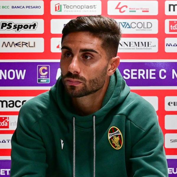 Ternana, Capuano dopo il blitz di Pesaro: “Abbiamo saputo soffrire”