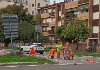 Dopo la macchina tappabuche a Terni arriva l’airspray e si rifà la segnaletica orizzontale