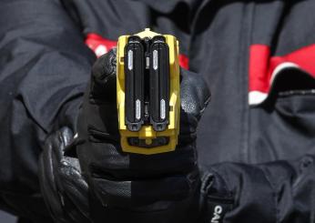 Taser anche alla polizia ferroviaria di Terni e Orvieto: una mossa per la sicurezza pubblica