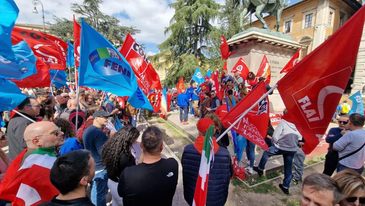 Umbria in sciopero: “Basta morti sul lavoro”