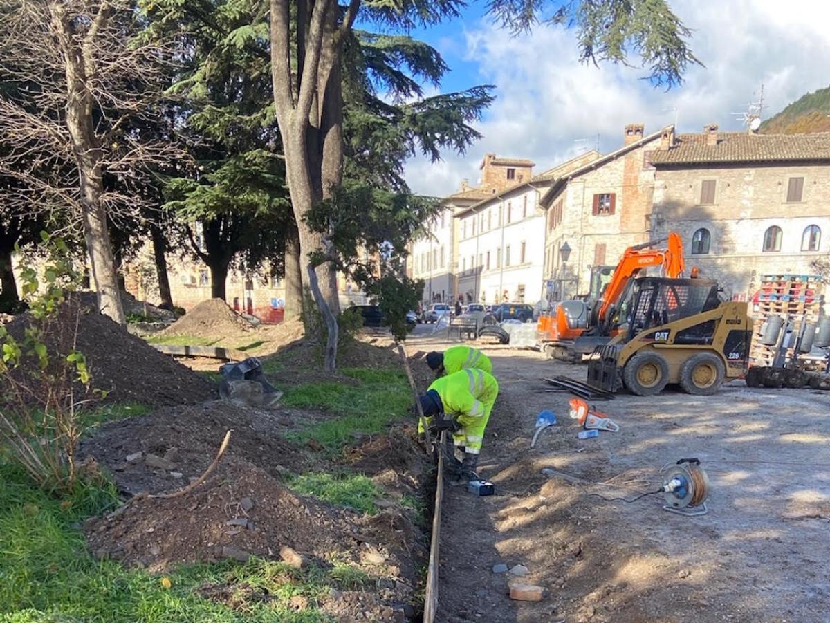 Gubbio: critiche sui lavori ai giardini di Piazza Quaranta Martiri