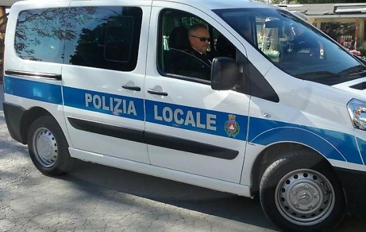 Prossimità e sicurezza: Gubbio lancia l’Ufficio Mobile della Polizia Municipale