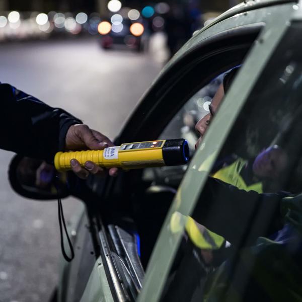 Guida in stato di ebbrezza: la Polizia Locale di Gubbio esegue 80 controlli e ritira una patente