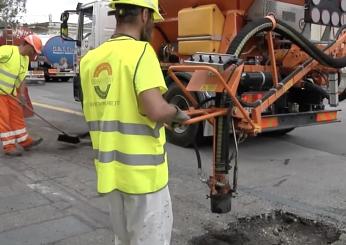 Arriva la macchina tappabuche, 72 mila toppe sulle strade di Terni