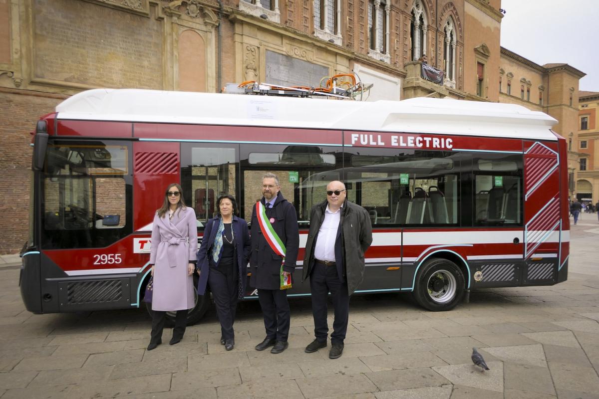 I bus umbri della Rampini fanno green la città di Bologna