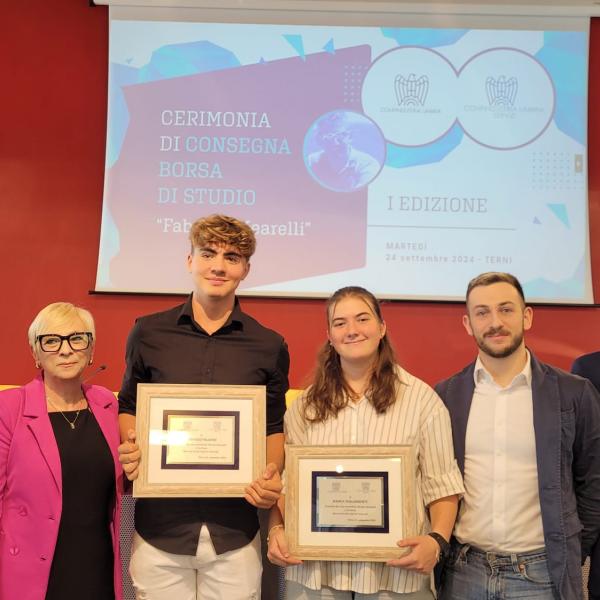 Terni, consegnata la borsa di studio Fabrizio Mearelli a due studenti del liceo Donatelli