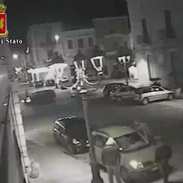 Tenta il furto in un parcheggio a Perugia, tunisino colto sul fatto dalla Polizia