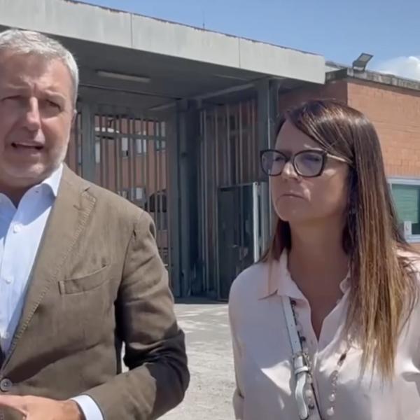 Nevi (FI) in visita al carcere di Terni: “Situazione delicata”. E sulle Regionali conferma l’election day