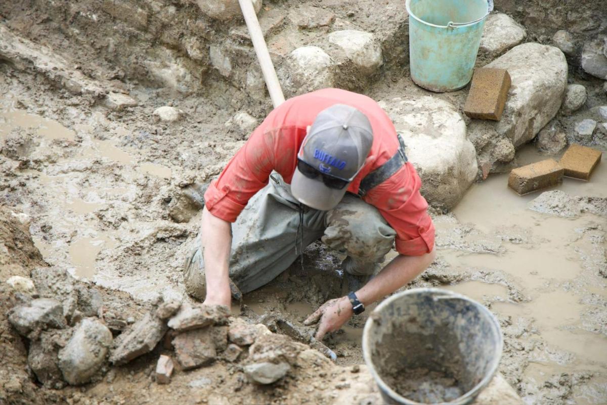 Rinvenuti a Terni frammenti di vasellame del III secolo a.C. Forse trovate fondamenta mura romane