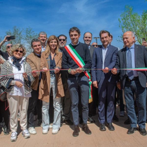 Ponte Felcino, inaugurata la passerella che unisce territori e comunità