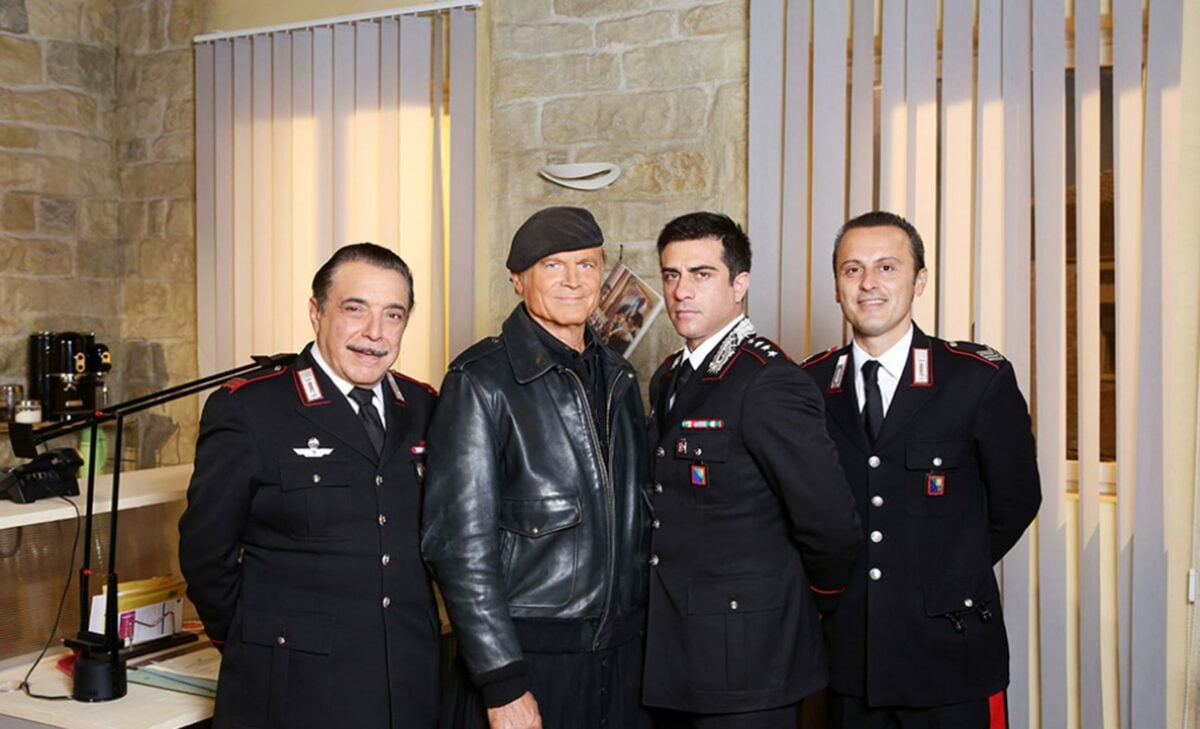 Terence Hill festeggia 85 anni. Una lunga carriera di successi e l'attaccamento all'Umbria