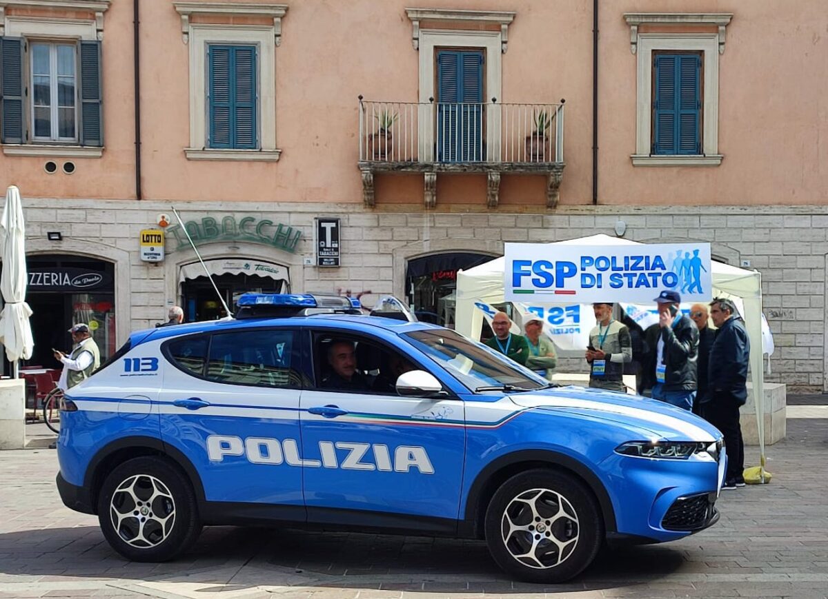 "Dona un poliziotto a Terni": FSP in piazza contro le carenze di organico