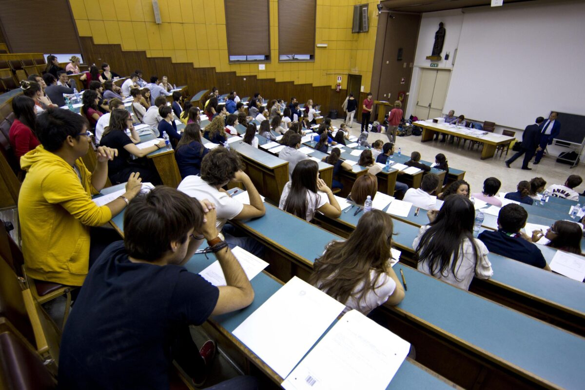 Perugia, l'Università per Stranieri dovrà pagare l'indennità sospesa