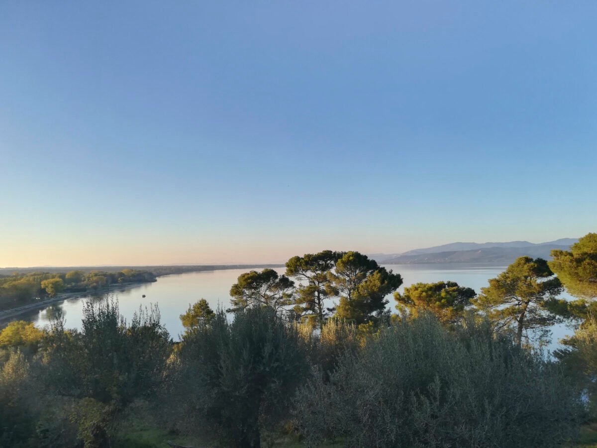 Tutto il fascino del Lago Trasimeno in una ciclovia di 160 chilometri