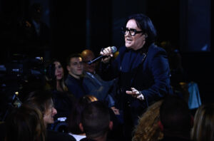 Perugia, Renato Zero in concerto al Palabarton: da oggi in vendita i biglietti