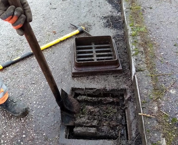 Società A.SE. Spoleto:  interventi di manutenzione immediati  delle aree verdi e pedonali fogne