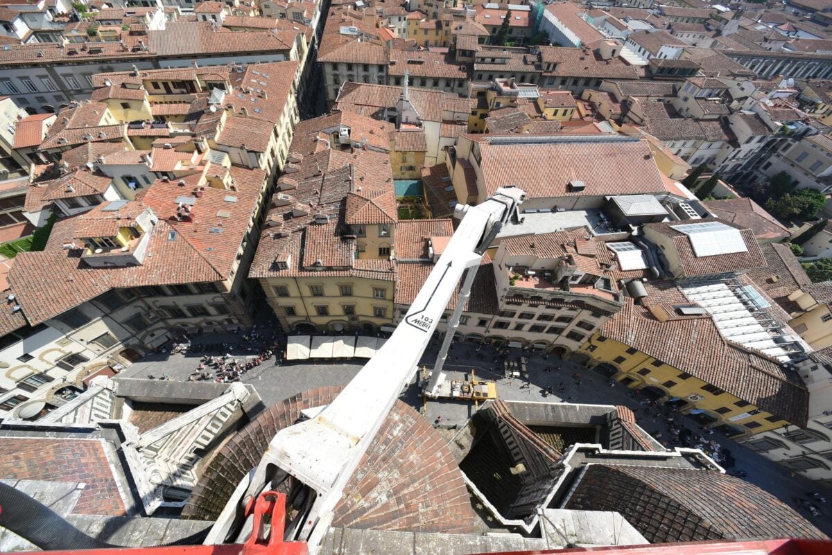 La vicenda di Leonardo Moretti, 4 giorni su una gru senza cibo né acqua